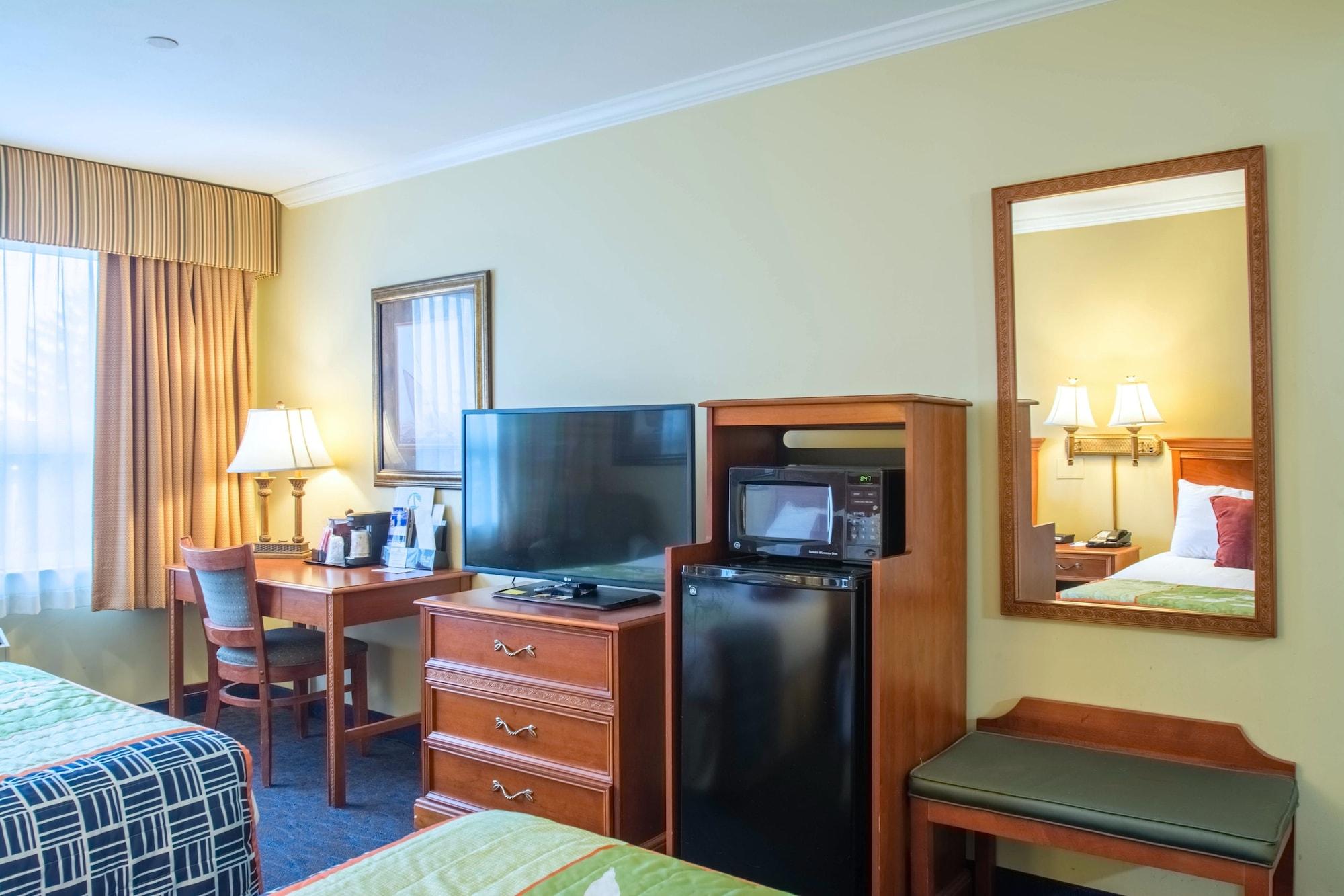 Anchorage Inn And Suites Portsmouth Exteriör bild